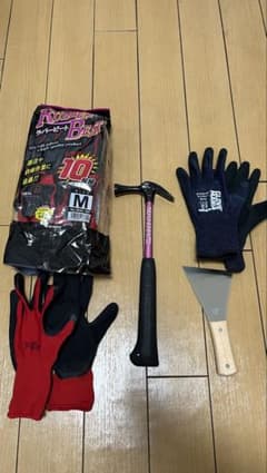 作業用ハンマーと皮すきと手袋セットのサムネイル