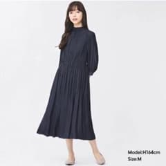 フリルネックギャザーワンピース(7分袖)のサムネイル