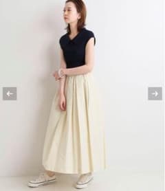 【新品タグ付き】 イエナ コットンナイロンシアーランダムタックスカート ホワイトのサムネイル