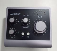 AUDIENT iD4 オーディオインターフェイス 本体