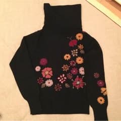 KOKO様専用⭐︎ホコモモラ  カシミア セーター  限定  レアのサムネイル