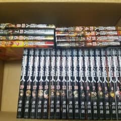 進撃の巨人１巻～19巻、before the fall１巻～8巻のサムネイル
