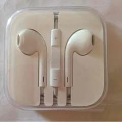 イヤフォンiPhone5のサムネイル