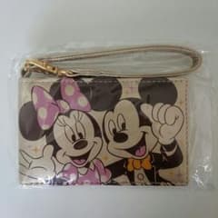年パス購入者限定　ディズニー　パスケース♡のサムネイル