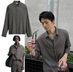 た*き様 新品 ZARA しわ加工ストライプ柄フルイドシャツ M グレー