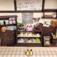 ペコ様専用ミニチュアハンドメイドケーキ屋さん1号店ウォールナット色渋め^_^のサムネイル