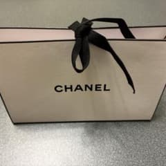 CHANEL ギフト用ショッパー リボン付きのサムネイル