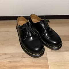 【値下げ中】Dr.Martens 3ホール UK4 ブラック　23.0のサムネイル