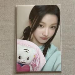 ILLIT アイリット イロハ 2周年 MD 2nd DEARLIT 購入特典 - メルカリ
