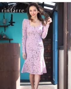 値下げ⭐︎新品未使用タグ付き⭐︎リンファーレ膝丈ドレスのサムネイル