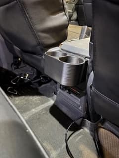 ランクル 70後席ドリンクホルダー ランドクルーザー ボルトオンのサムネイル