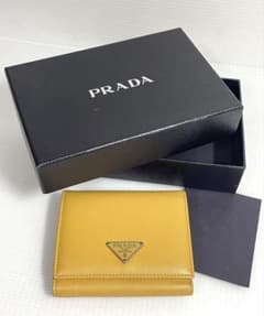 未使用 プラダPRADA 三つ折りコンパクト財布 三角ロゴサフィアーノ