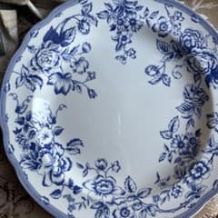 新品 英国製 Spode Laura Ashley Cliftonディナー大皿 新品 英国製 Spode Laura Ashley Cliftonディナー大皿 - メルカリ