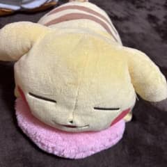 CanCamナムココラボピカチュウきみにむちゅうめちゃでかぬいぐるみのサムネイル