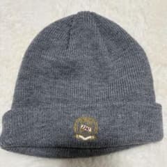 グレー ニット帽 ロゴ刺繍付きのサムネイル