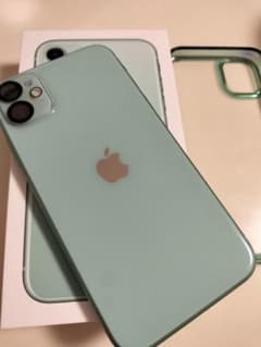 iPhone 11 グリーン 128 GB SIMフリーのサムネイル