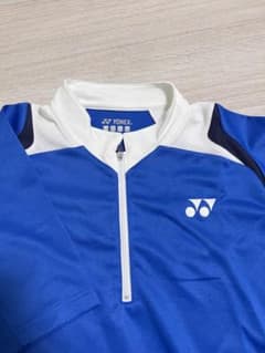 明日まで値下げ中　YONEX 半袖 ジッパー付き公式ウェア 青のサムネイル