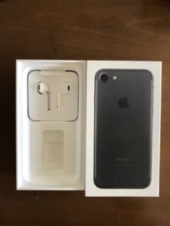 iPhone 7  純正イヤフォンのサムネイル