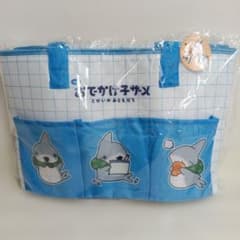 映画 おでかけ子ザメ とかいのおともだち」 保冷バッグ～GiGO限定～ ブルー