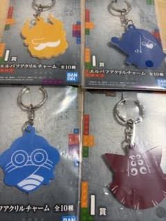 ワンピース 一番くじ エルバフアクリルチャーム 4種セットのサムネイル