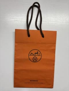 HERMES オレンジ紙袋 小型 HERMES オレンジ色 紙袋 小型 - メルカリ