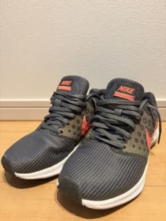 Nike ランニングシューズ グレー/ピンク 23.5cmのサムネイル