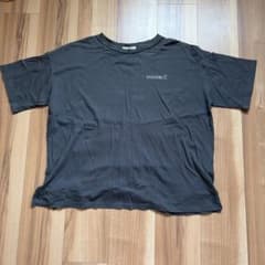APPORTE PAR LES MARCHES チェリー柄 Tシャツのサムネイル