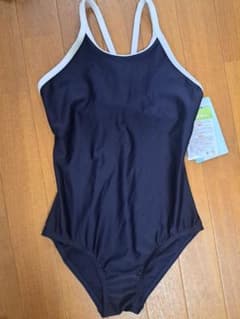 スクール水着　160 新品　タグ付き　今年購入　紺　ネイビーのサムネイル