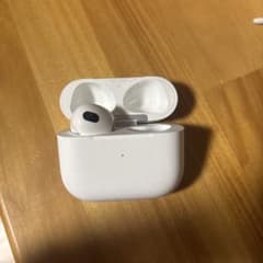 ラ*ル様 Apple AirPods 第3世代 充電ケース 本体　片耳（左)のサムネイル