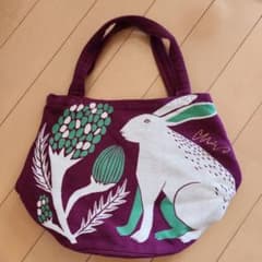 moritaMiw 平原の花のウサギたち パープル , トートバッグのサムネイル
