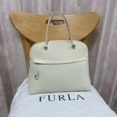 卒業入学入園式に⭐︎FURLA フルラ 定番パイパー ホワイト レザー 