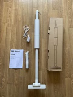 まーちゃん様専用　　無印良品　 コードレススティッククリーナー  掃除機のサムネイル