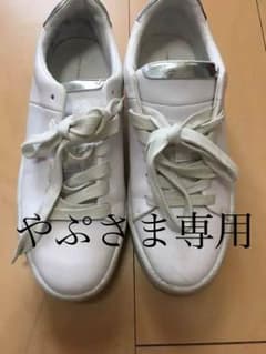 靴 ZARA スニーカー白シルバーのサムネイル