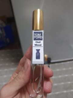 TOMFORD oud woodのサムネイル