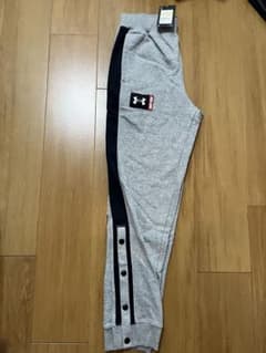 Under Armour メンズ スウェットパンツ グレーのサムネイル