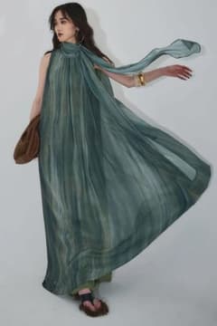 【即日発送可能/ANDREA＆Co.】 グラデーションシフォンロングワンピース ね*こ様 グラデーションシフォンロングワンピース 新品 - メルカリ