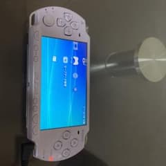 (中古)PSP-2000 LP(パープル)動作確認済みのサムネイル