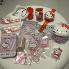 サンリオ　ハローキティセット　ガチャ　おまけ　キーホルダー　マスコットのサムネイル