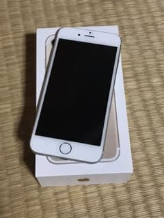 iPhone 6 Silver 16 GB auのサムネイル