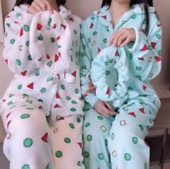 パジャマ もこもこ クレヨンしんちゃん(長袖長ズボン)のサムネイル