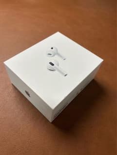 【新品未開封】　Apple AirPods Pro 3 （第3世代 ）送料込みのサムネイル