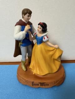 東京ディズニーランド 白雪姫 フィギュア 置物 オルゴールのサムネイル