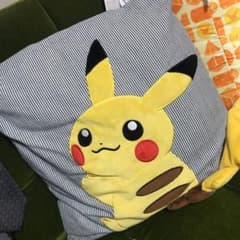 ピカチュウ クッションのサムネイル