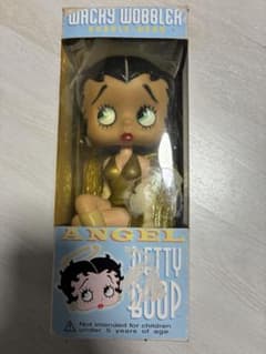 FUNKOボブルヘッドBettyBoop 天使　ゴールド　コミコン限定　レア FUNKOボブルヘッドBettyBoop 天使 ゴールド コミコン限定 レア - メルカリ