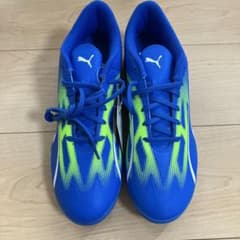PUMA サッカートレーニングシューズ27cmのサムネイル