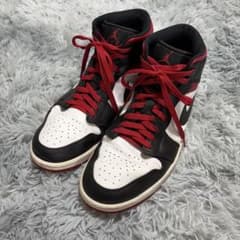 NIKE AIR JORDAN 1 MID ブラック レッド ホワイトのサムネイル