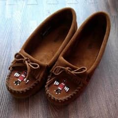 専用☆【美品】ミネトンカモカシン サイズ6のサムネイル