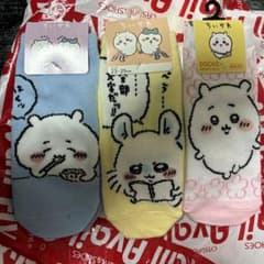 ちいかわ　くつした　3足せったのサムネイル