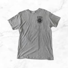 【格安】Tシャツ 半袖 エンブレム グレーのサムネイル