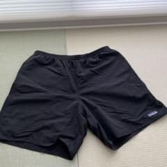 ヤ*ャ様 パタゴニア バギーズロング 黒 L ライナー切除 美品」のサムネイル